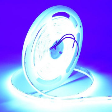 Bandă LED COB 24V Albastră 8mm cu 320 LED-uri/ml, 11W/ml – Rola de 5m pentru Iluminat Interior IP20, Ideală pentru Decorare și Ambientare