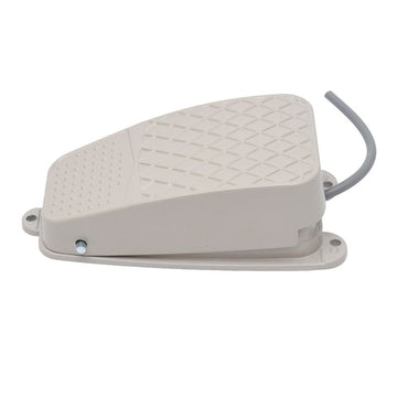 Întrerupător Picior FS-3 – Comutator de Tip Pedal pentru Control Ușor al Iluminatului sau Echipamentelor Electrice