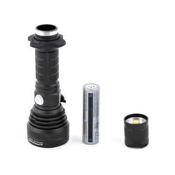 Lanterna cu Led CREE XM-L2 + Acumulator 3,7V Li-ion 10W - Frize
