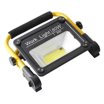 Proiector Solar 80W IP67 cu Suport – Lumină Exterioară Eficientă pentru Grădină, Terasă sau Spații Comerciale