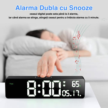 Ceas Digital de Masă și Perete cu LED Alb – Cronometru, Timer, Alarma, Funcție Snooze, Temperatură și Luminozitate Ajustabilă, Dimensiuni 26x6cm