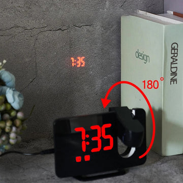 Ceas Digital cu Proiecție LED Roșie 5m și Radio – Ceas Negru cu Alarmă și Port USB pentru Birou sau Dormitor