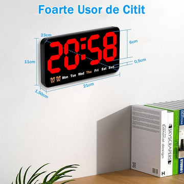 Ceas Digital de Masă și Perete 11x21cm cu Afișaj LED Roșu, Alarmă, Calendar, Temperatură și Funcție Snooze – Mod de Noapte pentru Birou sau Dormitor