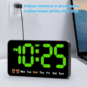 Ceas Digital de Masă și Perete cu LED Verde – Alarma, Calendar, Temperatura, Snooze și Mod de Noapte, Dimensiuni 11x21cm pentru Birou sau Dormitor