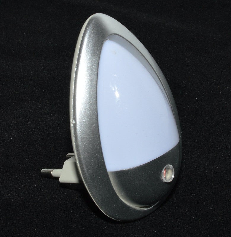 Lampa de Veghe cu Led si Senzor - Frize