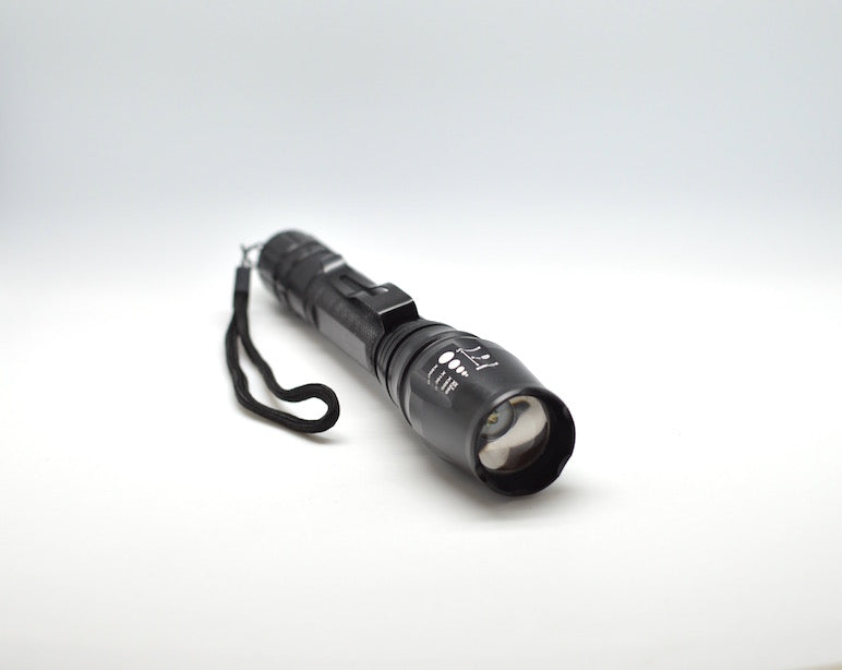 Lanterna Metalica cu Acumulator Lumina Verde ,CREE XM-LT6 - Frize