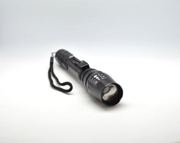 Lanterna Metalica cu Acumulator Lumina Verde ,CREE XM-LT6 - Frize